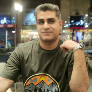 سینا معتمدی