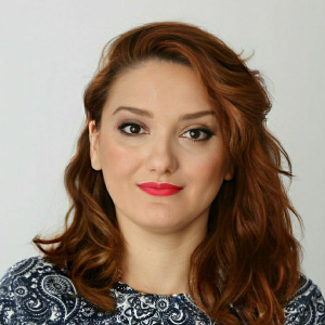 مریم اشعری
