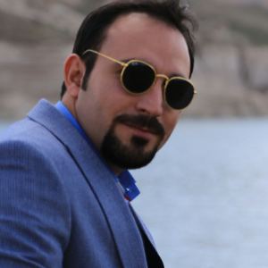 اکبر صمدیان